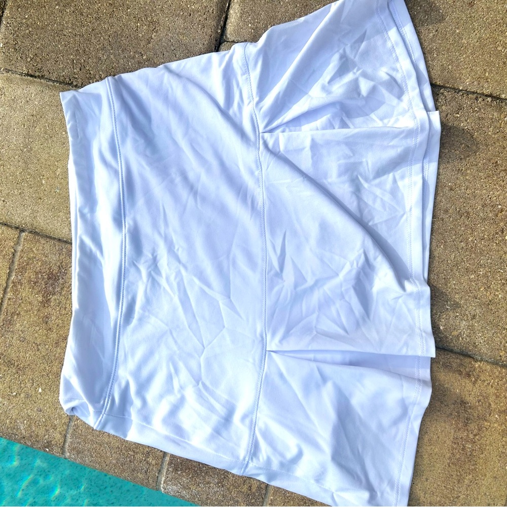 REEL LEGENDS white sports / tennis skirt